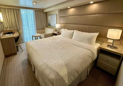 Discovery Princess stateroom.webp
