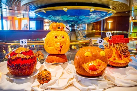 Bolette Galley Team Halloween25.webp